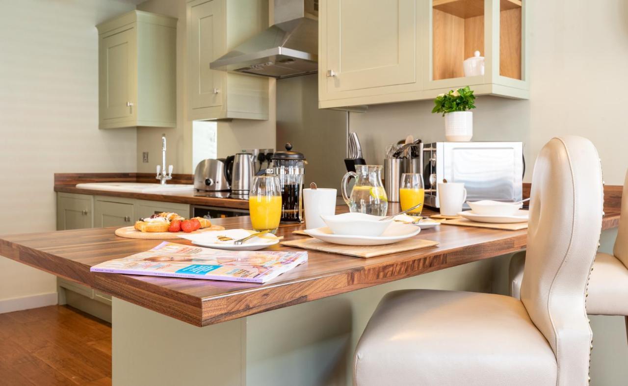 The Lawrance Luxury Aparthotel - يورك المظهر الخارجي الصورة