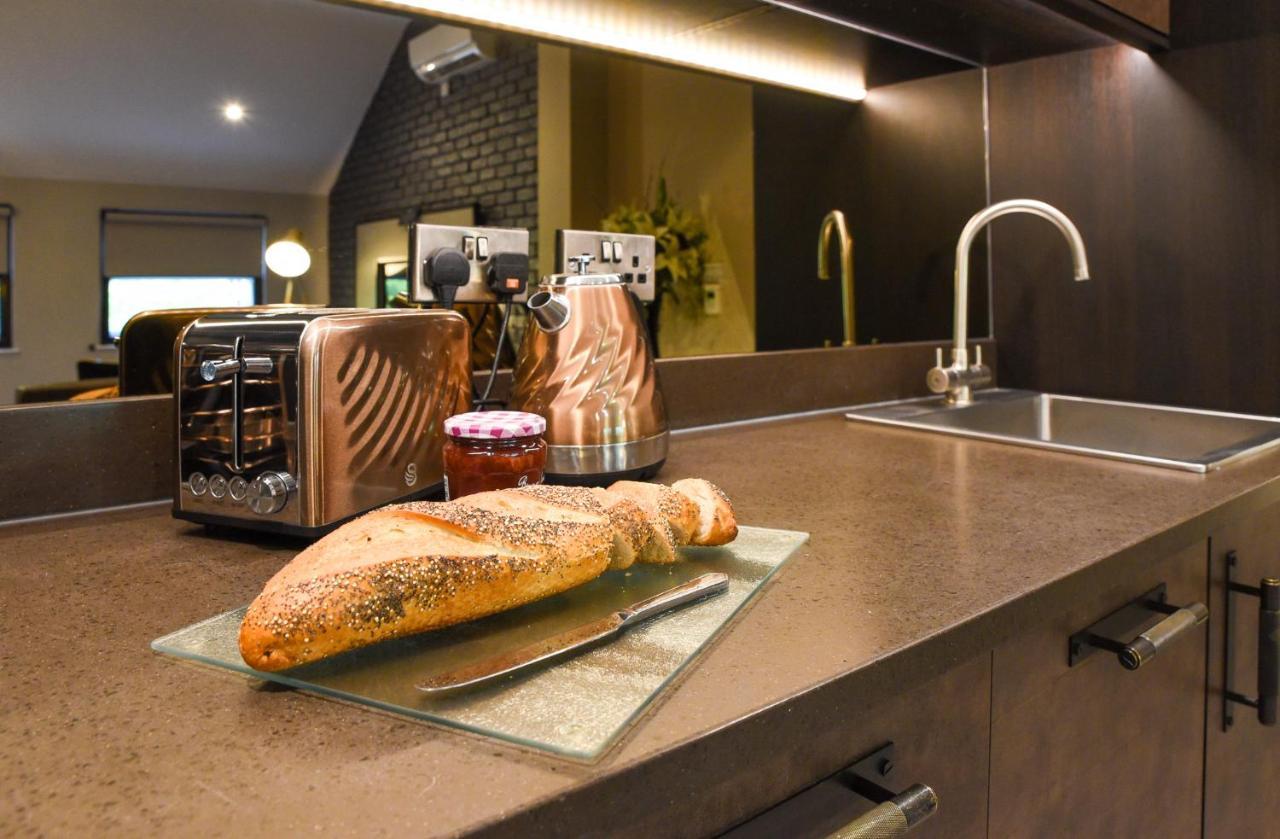 The Lawrance Luxury Aparthotel - يورك المظهر الخارجي الصورة