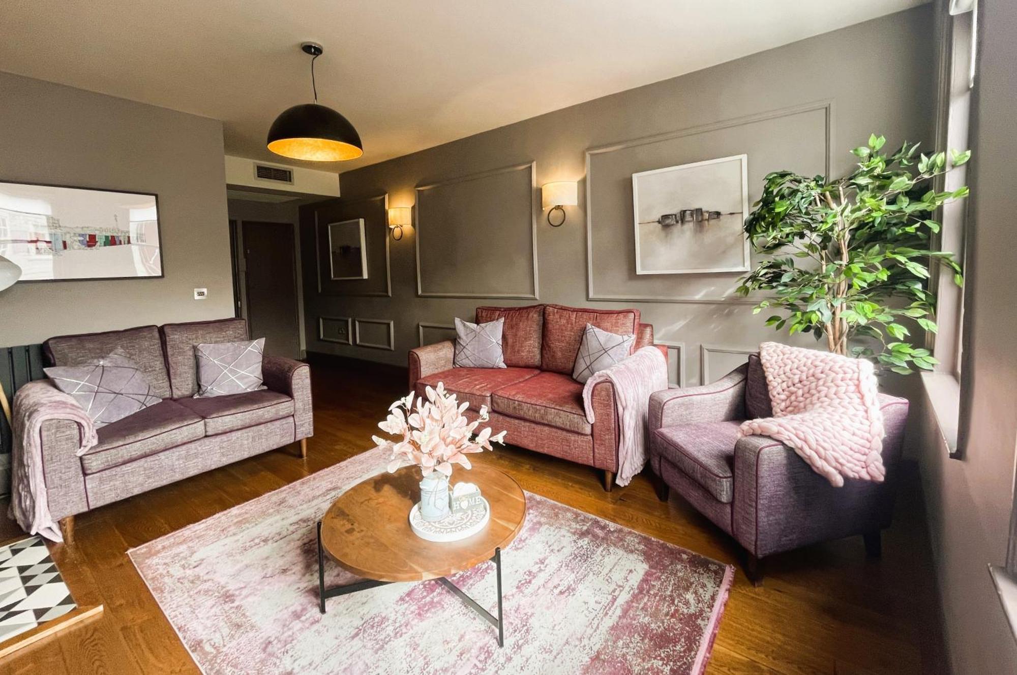 The Lawrance Luxury Aparthotel - يورك المظهر الخارجي الصورة