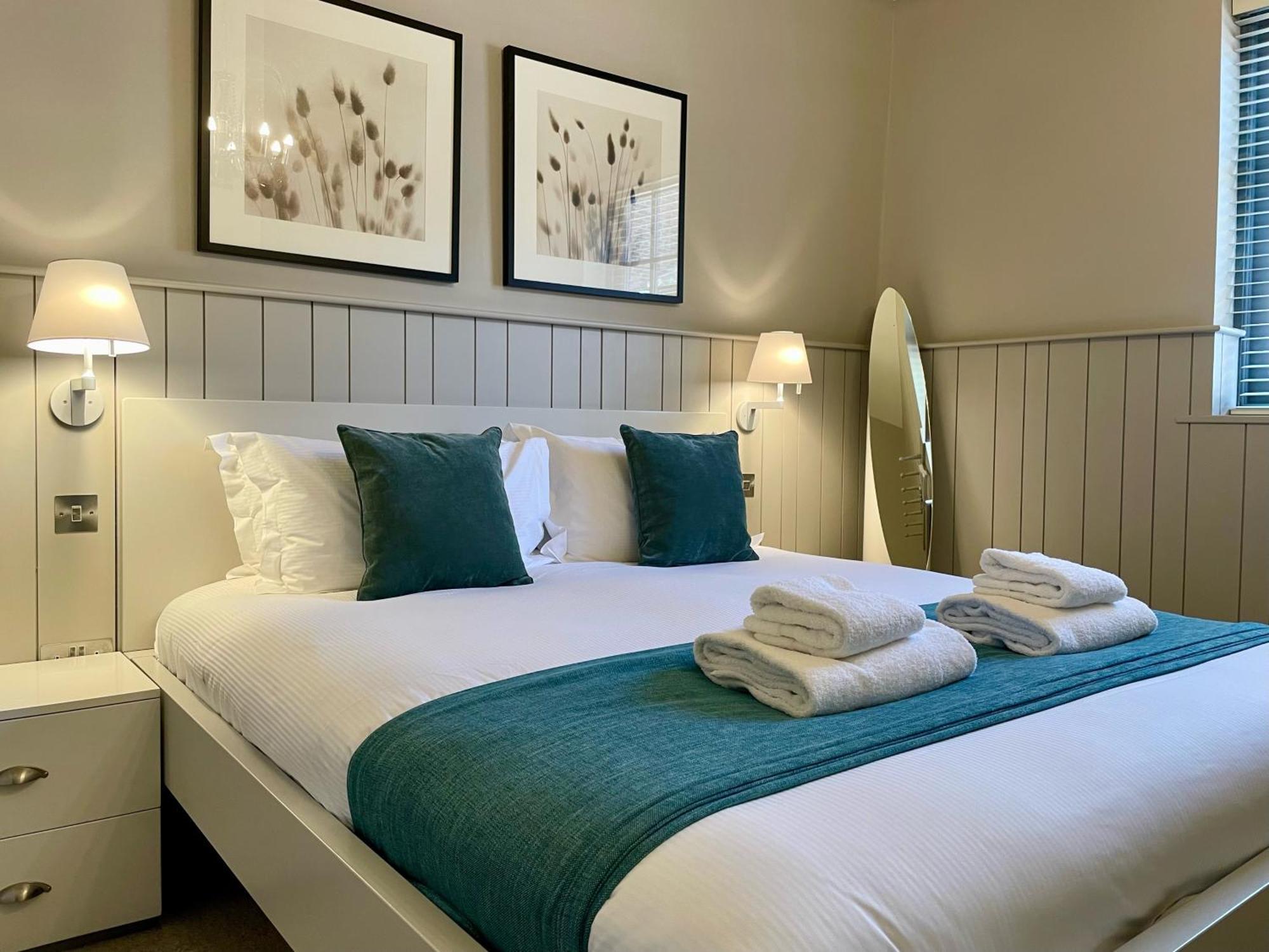 The Lawrance Luxury Aparthotel - يورك المظهر الخارجي الصورة