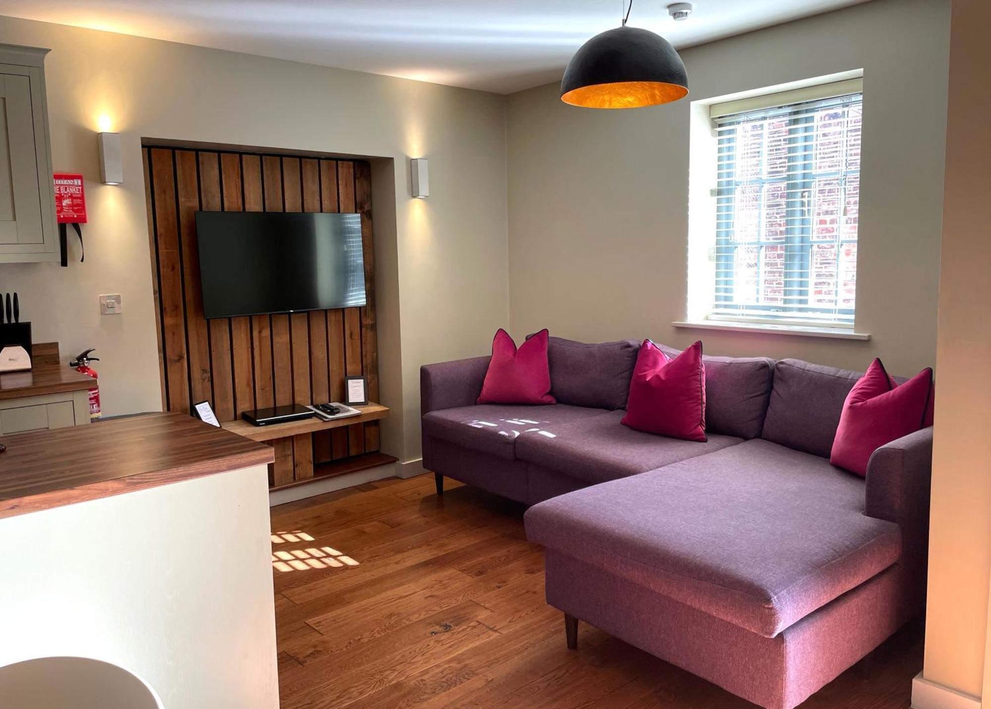 The Lawrance Luxury Aparthotel - يورك المظهر الخارجي الصورة